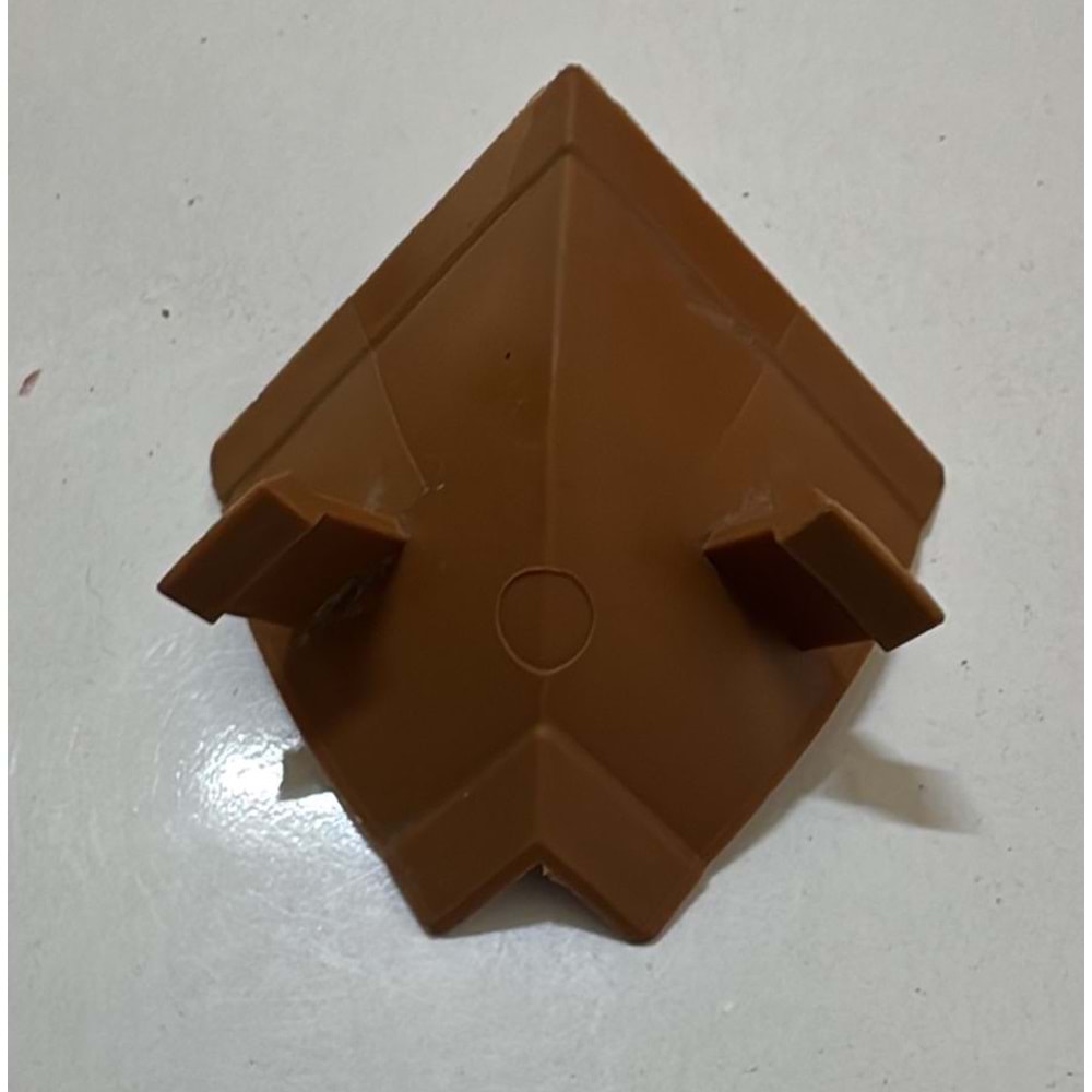 BANKO KENAR KÖŞESİ İÇ KÖŞE 3*3 CEVİZ PROPLAS